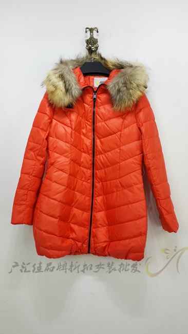 郑州广汇佳品牌折扣女装批发 茜尔菲尼羽绒服原单库存尾货  品牌尾货批发  大码女装一手货源