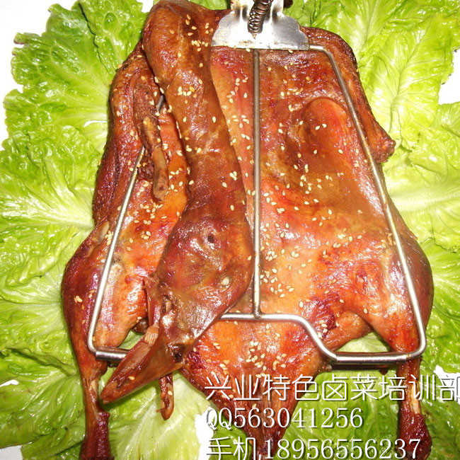 加盟正宗熟食‘香酥鸭店装修’做夫妻肺片