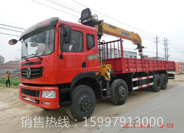 东风D701前四后八12吨徐工随车吊价格  随车吊厂家