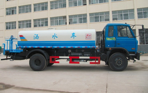 大型洒水车多少钱&nbsp;&nbsp;洒水车价格&nbsp;&nbsp;洒水车报价