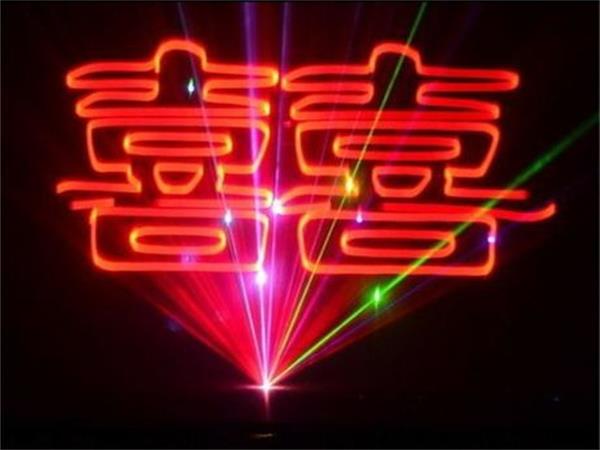 婚礼激光秀设备 卡通主题婚礼flash激光灯 婚庆flash  婚庆激光演艺  激光表演
