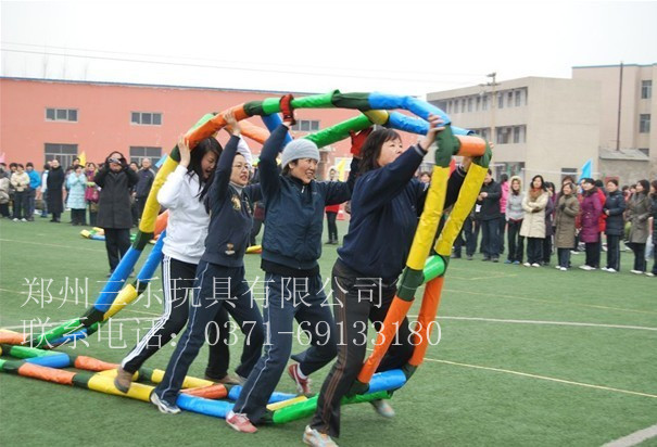 四川成都举办趣味运动会活动/财源滚滚器材怎么卖  趣味活动