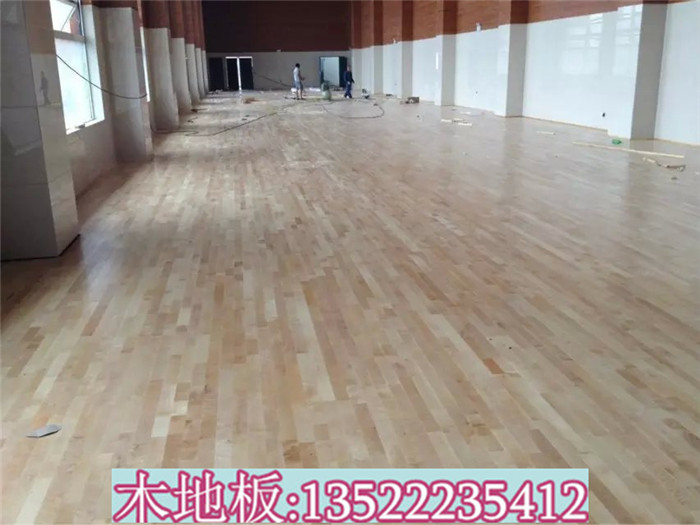 供应欧氏体育场地板 北京体育馆地板 体育馆地板翻新