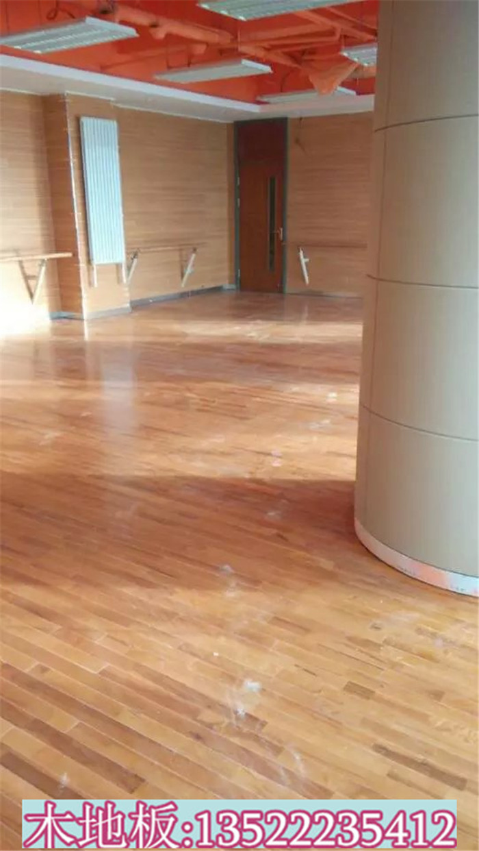 供应欧氏体育场地板 北京体育馆地板 体育馆地板翻新