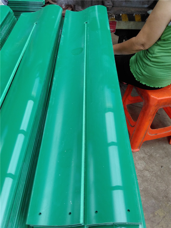 蒙古包道路隔离模压隔音板  玻璃钢防眩板价格  玻璃钢防眩板厂家  玻璃钢防眩板批发