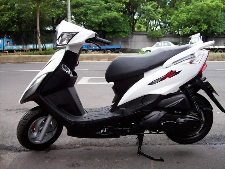 2006 Yamaha GTR125雅马哈摩托车跑车踏板车  阿普利亚摩托车  宝马摩托车跑车  杜卡迪摩托车跑车