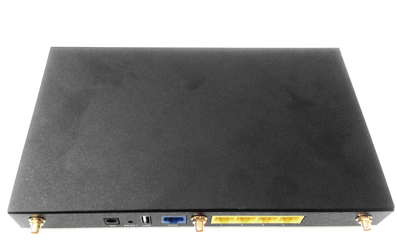 深圳伊诺高通AR9344双频千兆路由器 OpenWrt