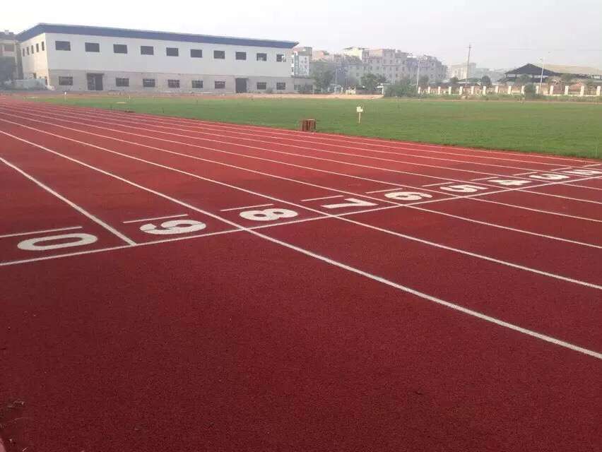 广西名扬钦州学院塑胶跑道设计施工。【13mm】  钦州塑胶跑道