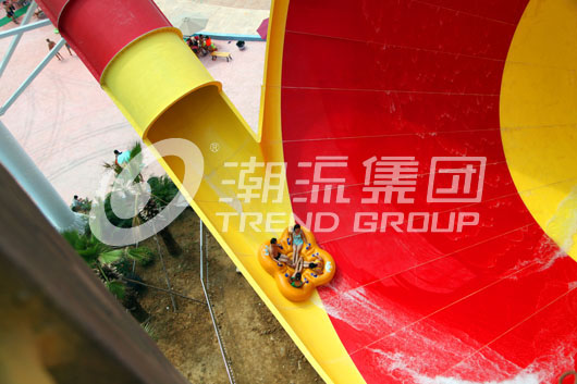 广州潮流水上乐园设备厂家供应安全好玩大喇叭滑梯