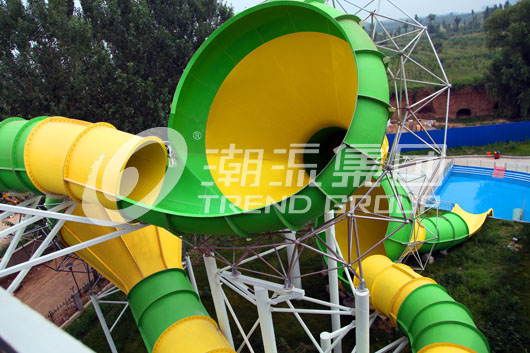 广州潮流水上乐园设备厂家供应安全好玩大黄蜂滑梯