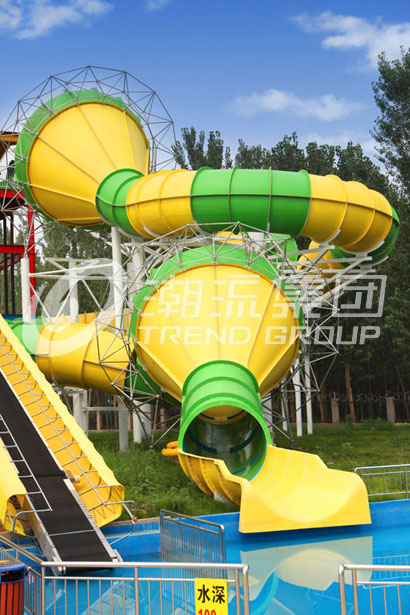 广州潮流水上乐园设备厂家供应安全好玩大黄蜂滑梯