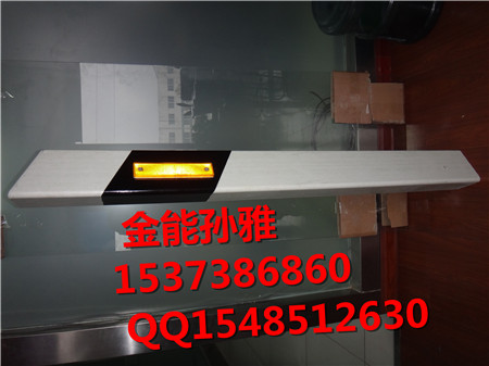 兰州公路里程桩厂家报价//批发价格  公路标志桩  标志桩价格