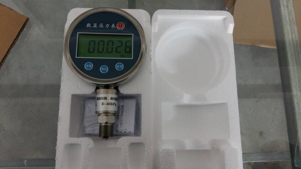 数字压力表精度多少 数字压力表精度是 0.5级数字压力 液晶显示压力表