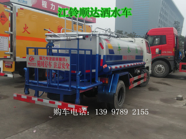 江铃顺达洒水车