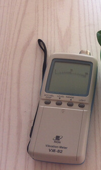 便携式测振仪