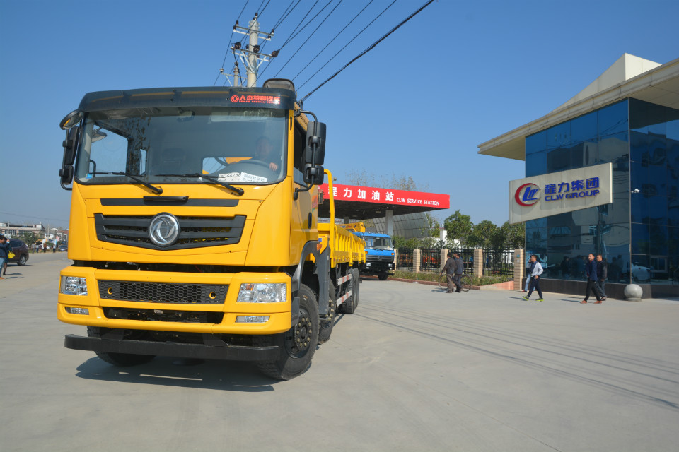 D702新款驾驶室随车吊东风随车吊厂家 随车吊价格