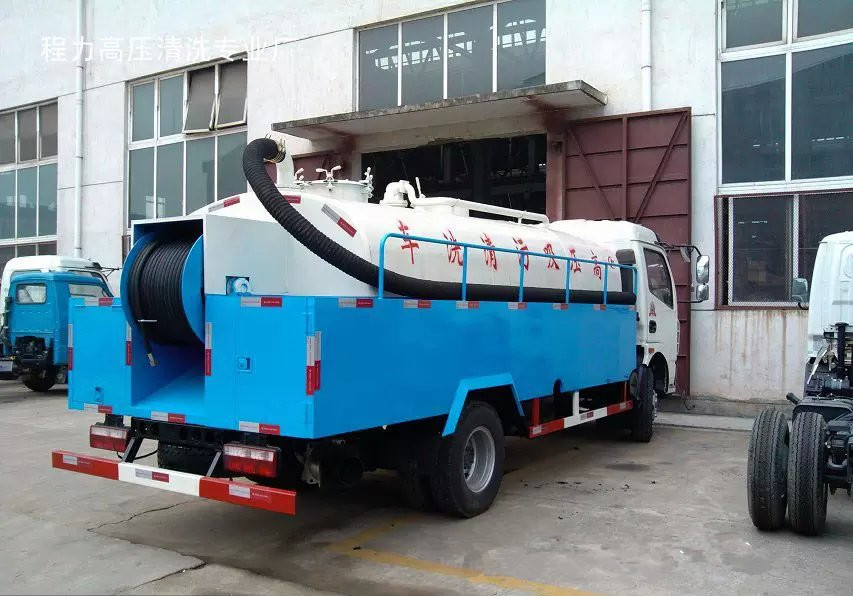 5方多利卡国四高压清洗车,吉安高压清洗车