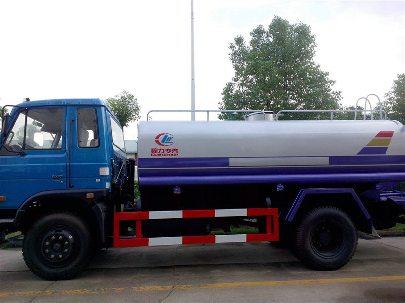 北京洒水车出租 ,5吨园林绿化洒水车