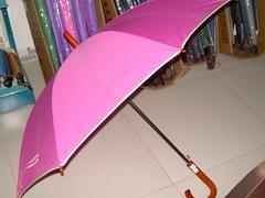 鄂州廣告雨傘定制 推薦專業(yè)的585纖維骨電著碰織彎柄，便宜又