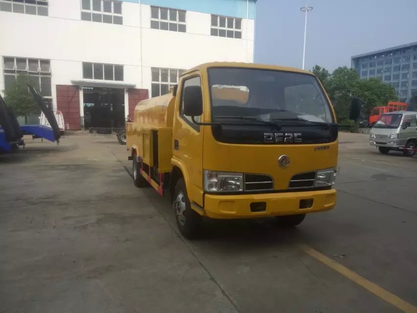 5方多利卡管道疏通车,高压清洗车喷头多少钱