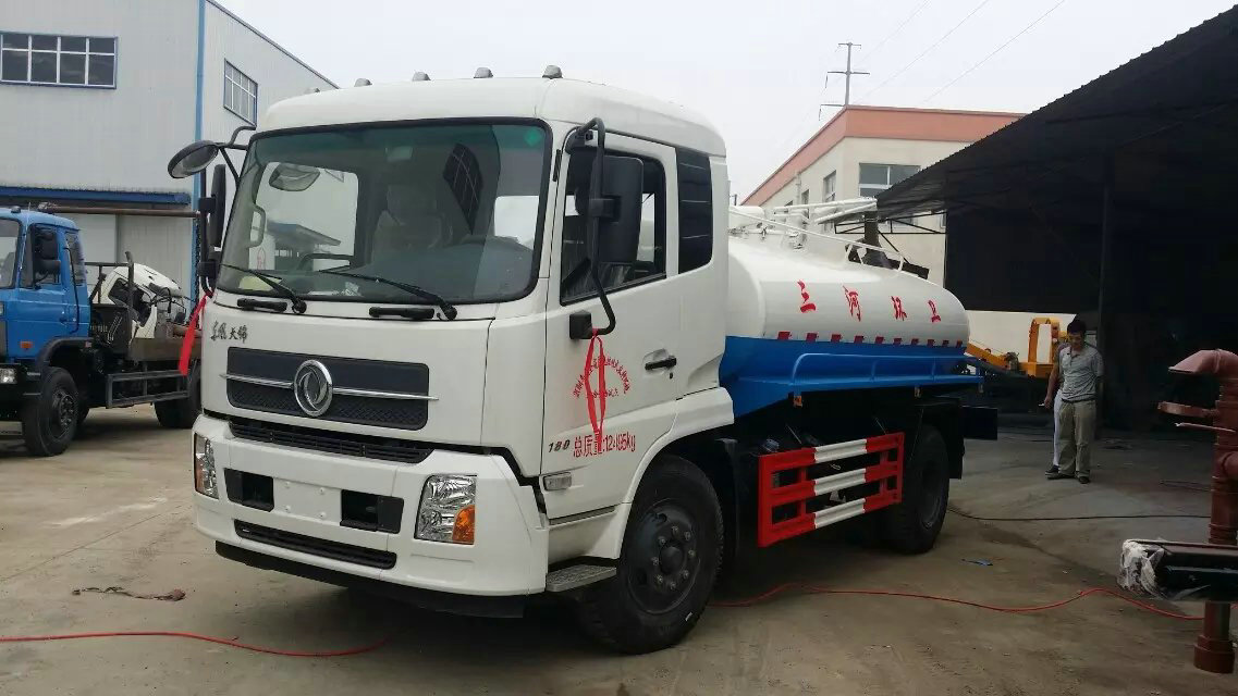 东风145国四吸粪车,最便宜的吸粪车