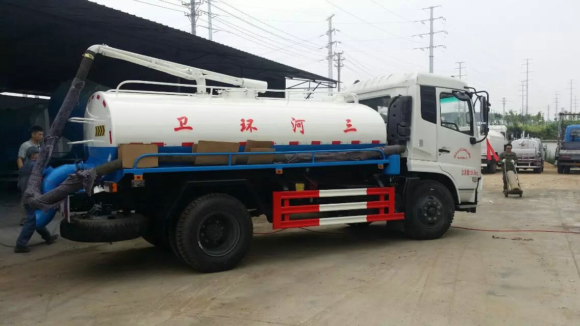 东风145国四吸粪车,最便宜的吸粪车