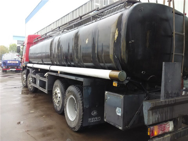 欧曼小三轴26方硫酸运输车,化工半挂车价格