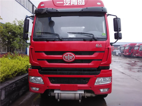 欧曼26方化工液体运输车价格,化工品运输车