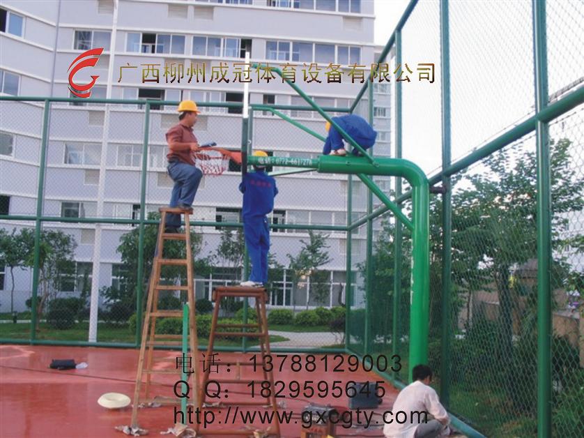 广西运动场防护网价格  足球场防护网  羽毛球场护栏网