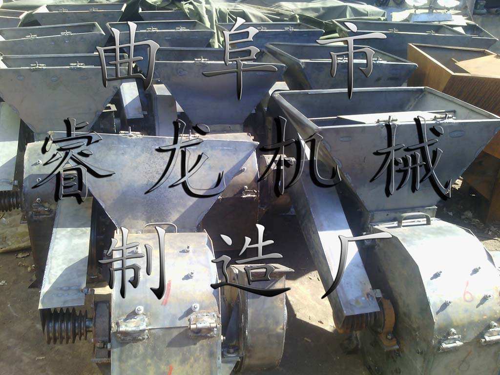新型螺旋出料粉碎机 玉米秸秆粉碎机生产厂&nbsp;&nbsp;小型秸秆粉碎机&nbsp;&nbsp;新型玉米粉碎机&nbsp;&nbsp;羊饲料粉碎机