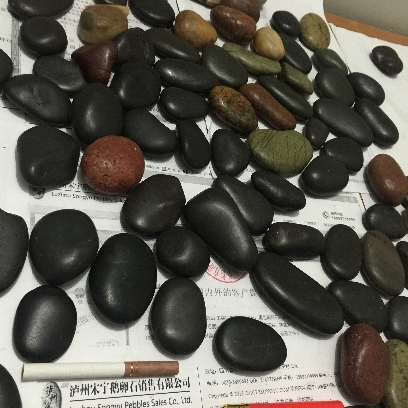 个旧鹅卵石找  雨花石  鹅卵石石头