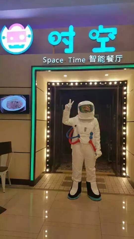 吴忠送餐迎宾机器人租赁&nbsp;&nbsp;餐饮机器人&nbsp;&nbsp;送餐机器人