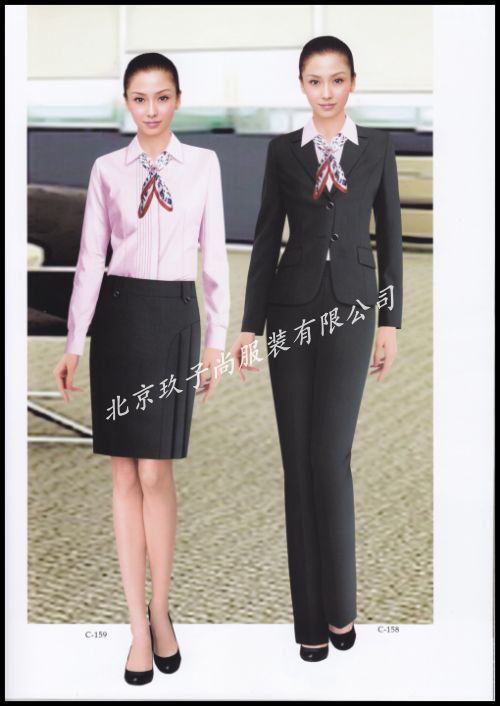 浅色西服定制工厂&nbsp;&nbsp;职业装定做&nbsp;&nbsp;西服定做&nbsp;&nbsp;工作服定做