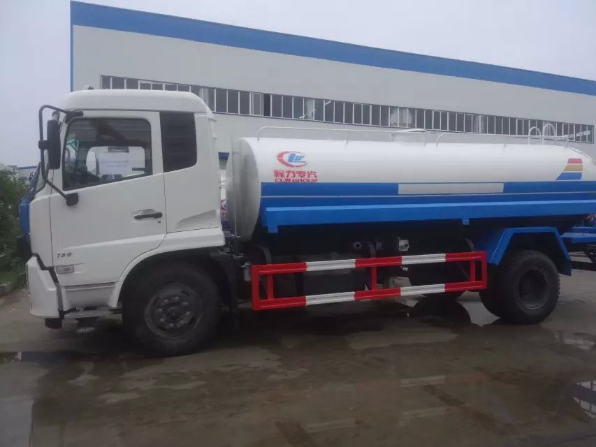 环卫车洒水车 ,东风劲卡5吨洒水车