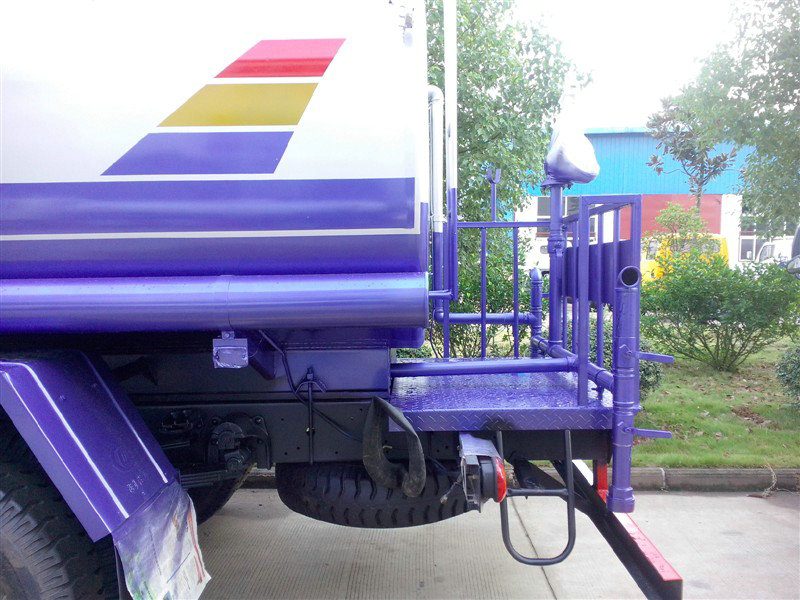 环卫车洒水车 ,东风劲卡5吨洒水车