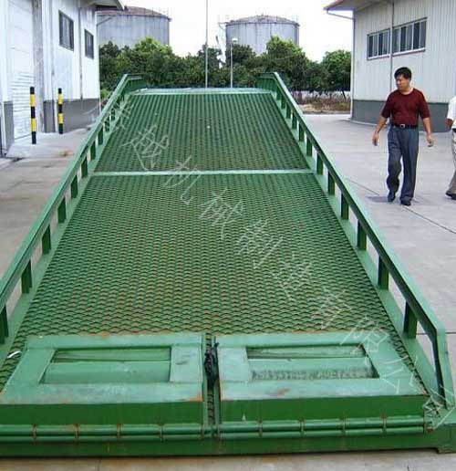 厂房使用登车桥 登车桥厂家定做 登车桥质量  登车桥定做