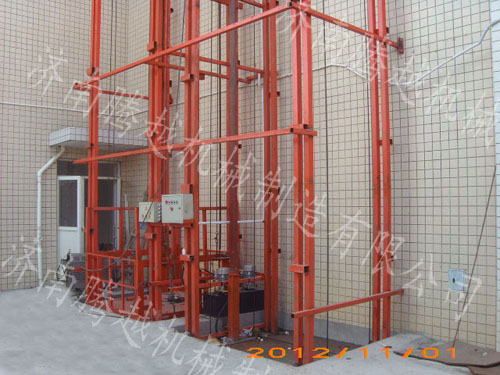 供应福建液压式升降机 福建货梯价格  福建升降机  福建升降货梯