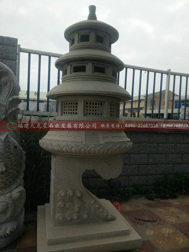 石雕灯笼2