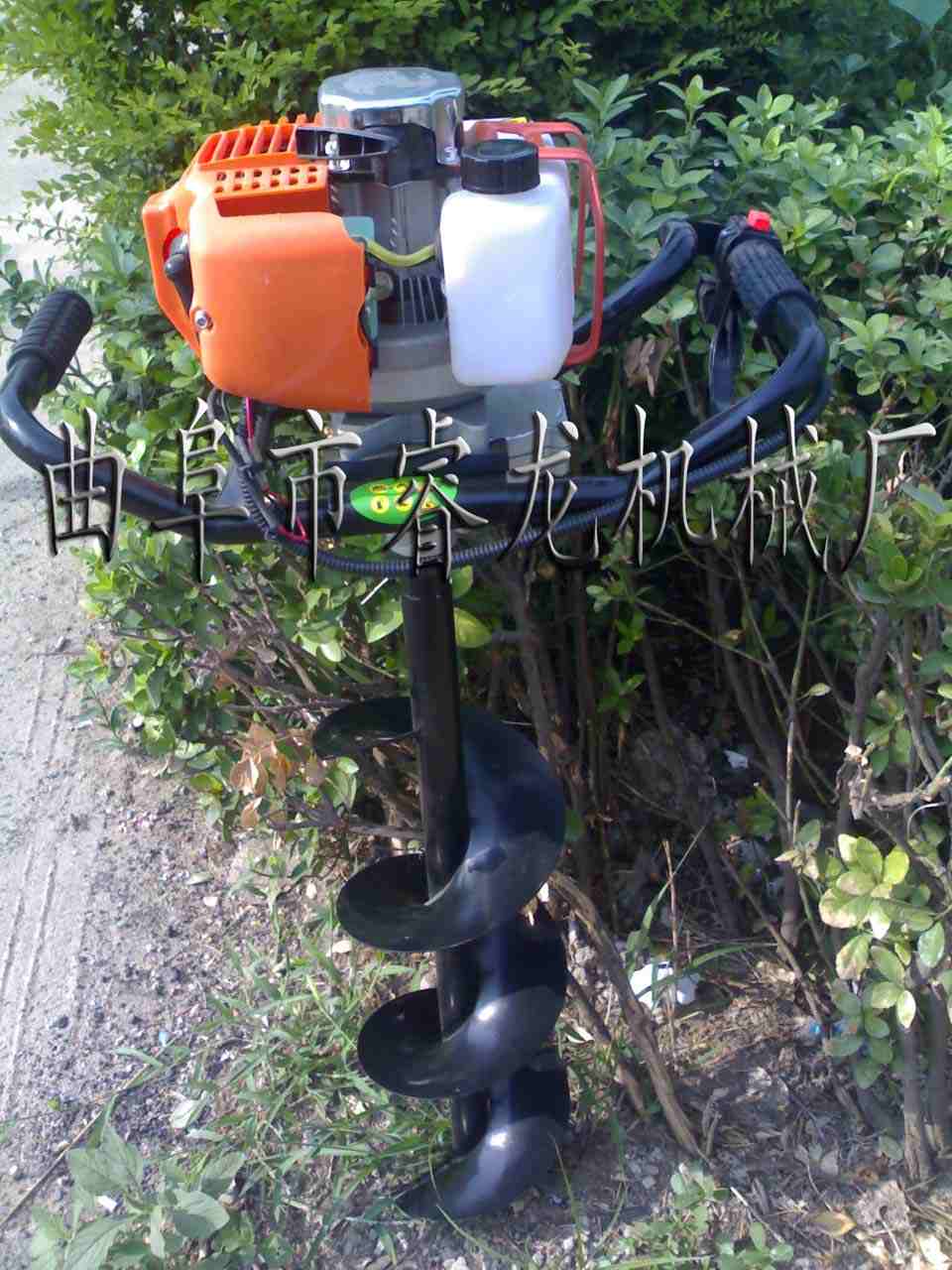 新型双人挖坑机 82cc手提挖坑机产品  单人挖坑机型号  小型手提钻孔机  栽树挖坑机图片