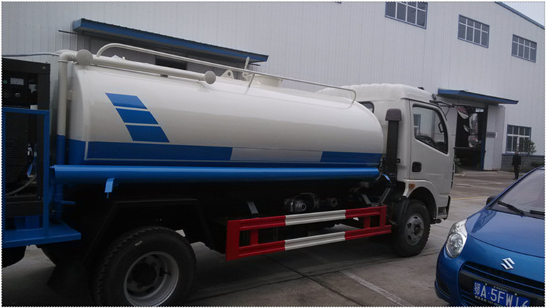 10方多功能东风抑尘车,大型雾霾霧炮车