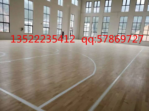 篮球场运动木地板批发，室内篮球场木地板价格&nbsp;&nbsp;篮球馆实木地板厂家&nbsp;&nbsp;篮球馆专用地板厂家&nbsp;&nbsp;专业生产篮球馆木地板