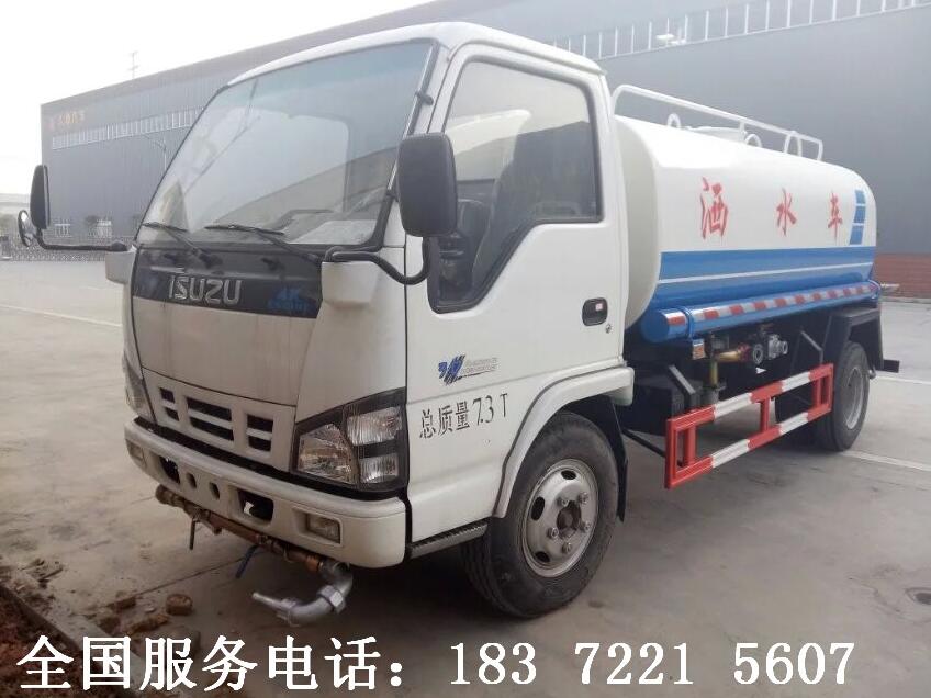 五十铃洒水车