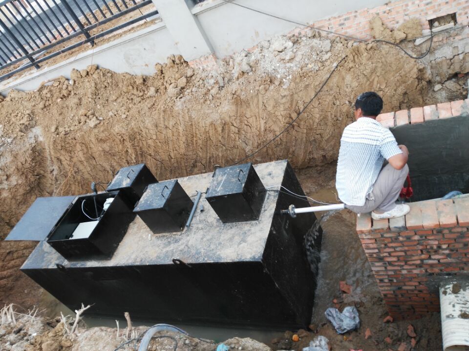 菏泽学校生活污水处理地埋式一体化设备