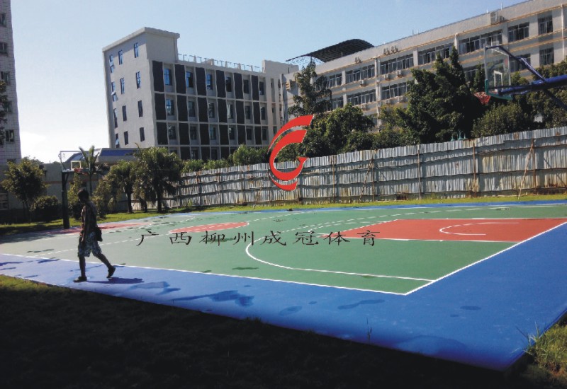 陆川室内羽毛球馆，广西室内硅pu球场  硅PU球场地垫  硅PU球场地胶  硅PU地垫球场