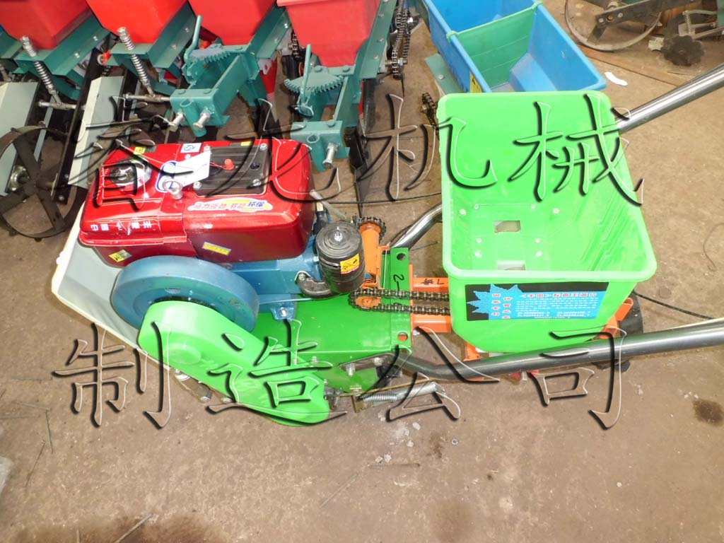 汽油播种施肥机型号 蚕豆汽油播种机产品  蚕豆播种机视频  粮食播种机视频  蚕豆播种机厂家
