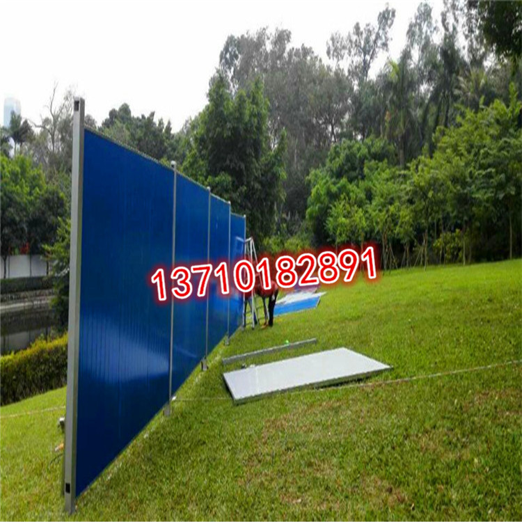 工厂批发 泡沫夹心板围挡 可出口市政围墙 公路护栏白色围蔽板  环保围墙  道路护栏