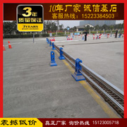 供应 重庆铜梁隔离护栏 重庆铜梁交通护栏 重庆铜梁u型护栏