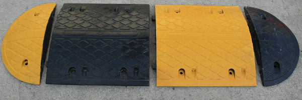 道路减速带，公路减速带，交通减速带，路口减速带，黄黑减速带  小区减速带  停车库减速带