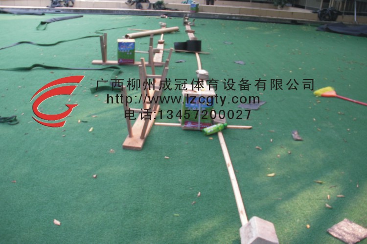 南宁人造草足球场施工造价，标准人造草足球场  柳州人造草  广西人造草