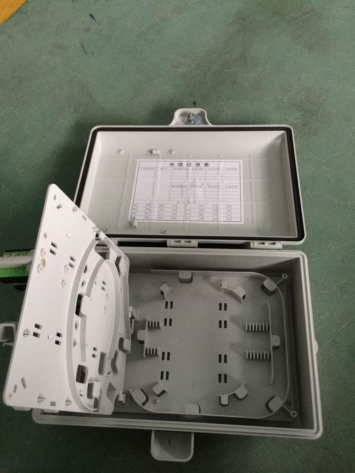 供应成都市光纤入户工程48芯塑料光纤分纤箱 插片/盒式  48芯光纤入户分纤箱  光缆分纤箱